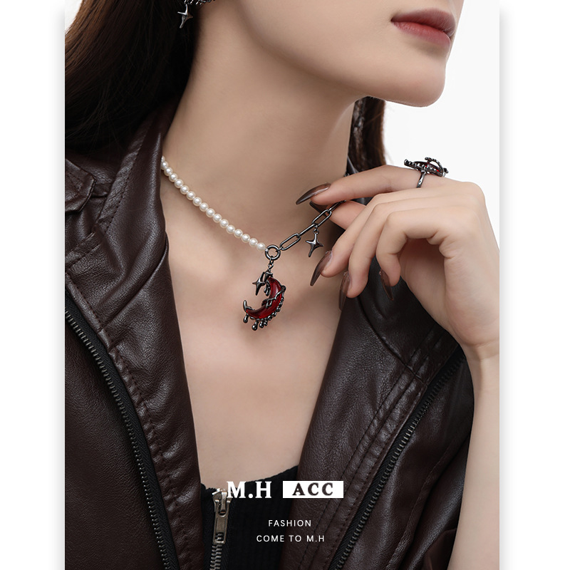 Asymmetrical rose red moon necklace, women's autumn and winter European and American ins style high-end sweater chain, fashionable gun black pendant Specification image