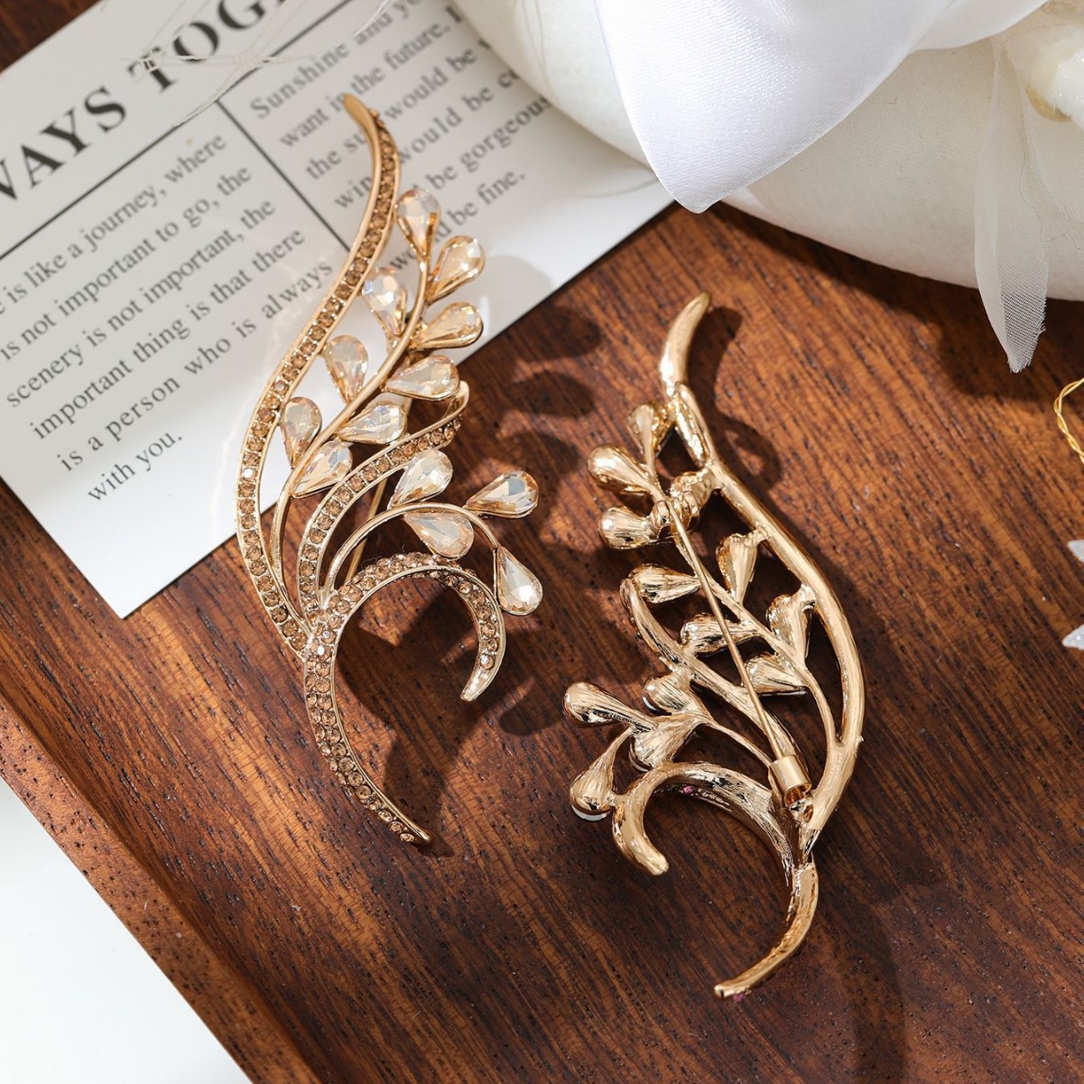 胸针/徽章/锌合金纽扣胸针/小猫徽章/合金滴油胸针细节图