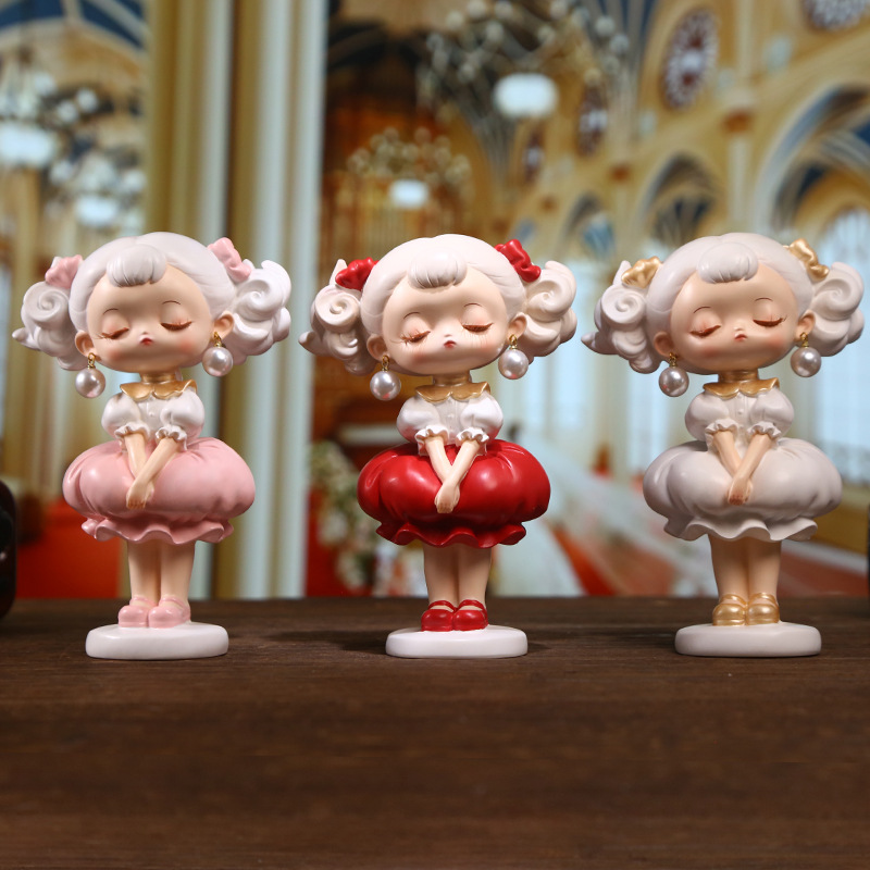 Pearl Girl Lustrous ornaments, resin dolls, trendy toys, cute desktop decorative ornaments, doll wholesale