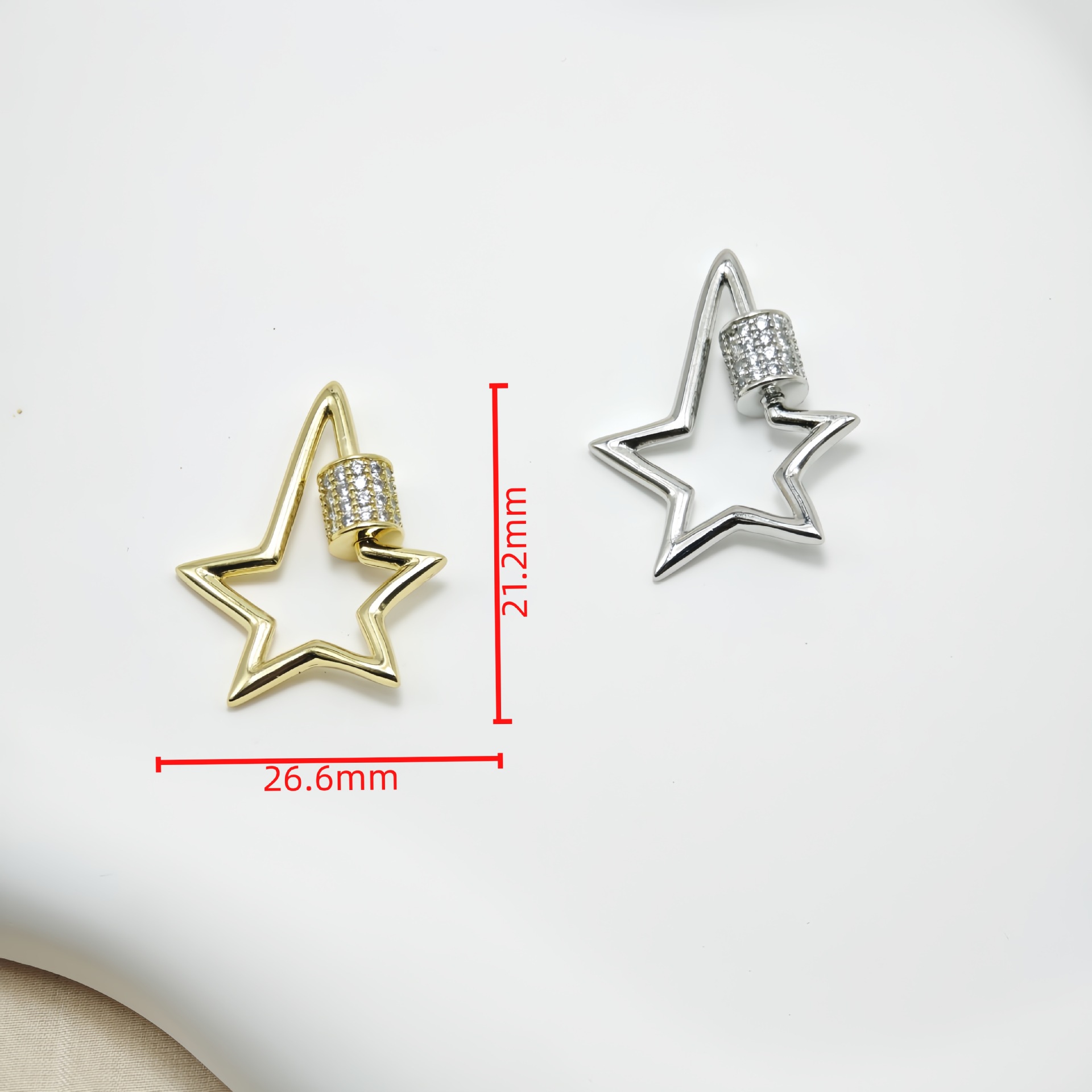 High-end zircon heart-shaped threaded pendant with micro-inlaid copper and gold plating for cross-border trade, multiple single pendant accessory clasp details Picture