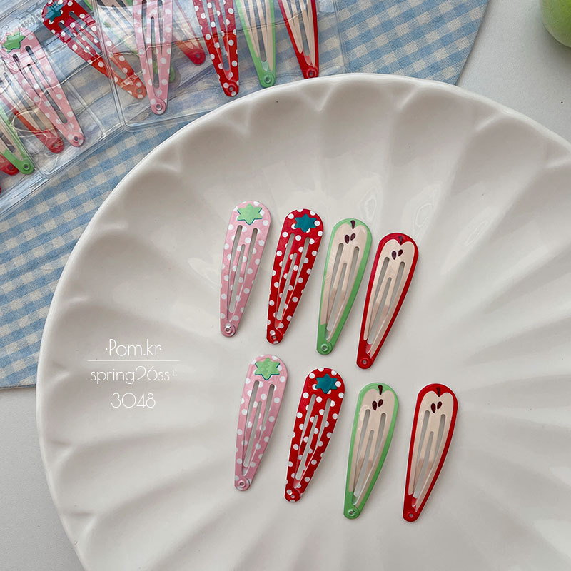 Spring Korean-style cute frue-themed baby clips, 5cm, children's and babies' playful forehead hair break-up clips, double-set hair clips Application Scenario