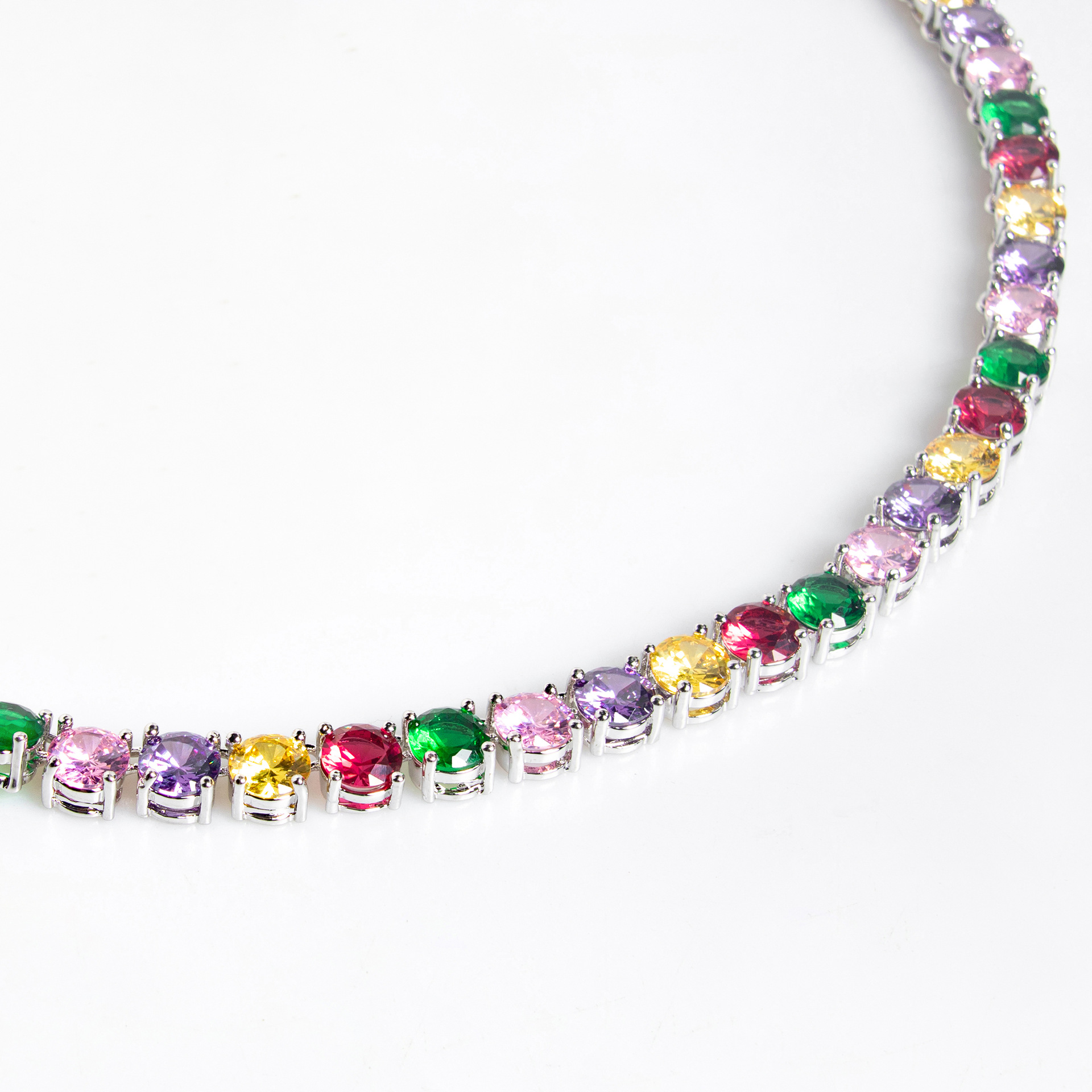 A two-piece set of colorful zircon necklaces for European and American brides, casual and versatile, hip-hop noble stud wedding accessories and earrings Application Scenario