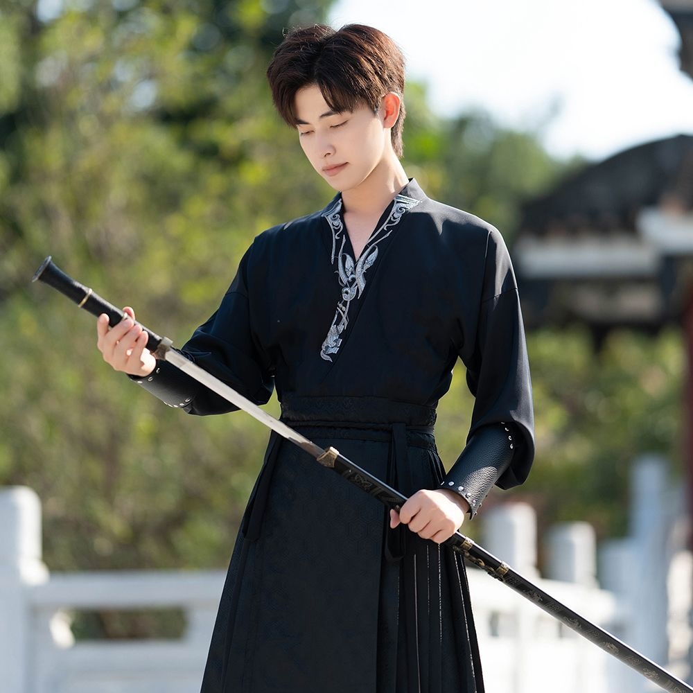 Chinese trend Hanfu for men, Chinese-style martial arts swordsman, ancient-style woven gold horse face skirt, new Chinese-style student men couple set details Picture