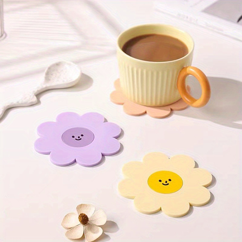 宝宝辅食防滑垫 硅胶加厚杯垫碗垫防滑垫简约现代 卡通白底实物图