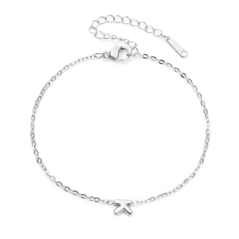 The new simple bubble letter bracelet is elegant and versatile. It features a 26-letter collarbone chain as a stainless steel accessory for women Application Scenario