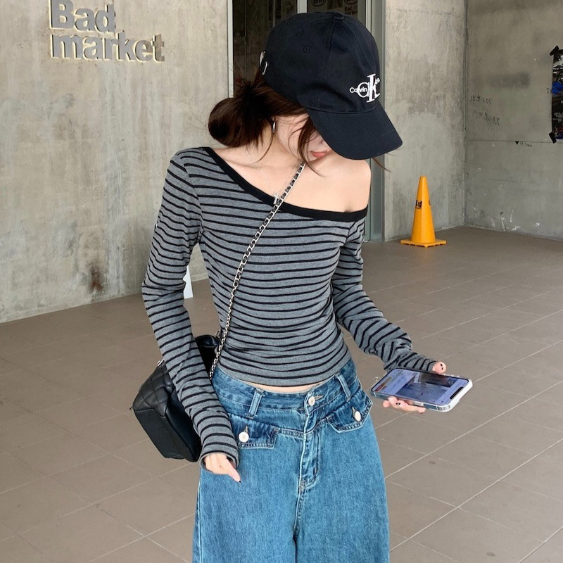 女式T恤实物图