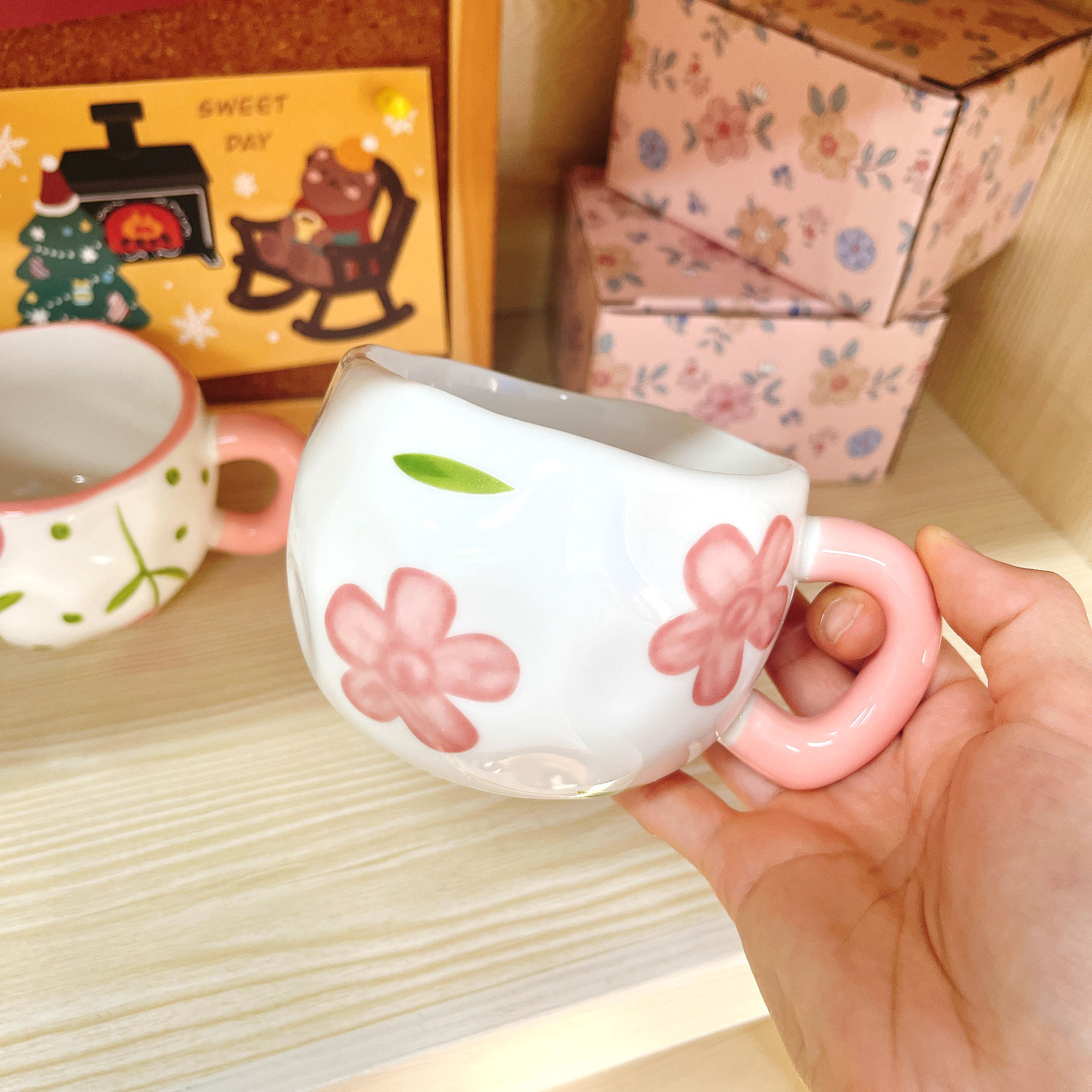 Korean InS-style irregular hand-molded ceramic hand-painted coffee cups, cross-border high-appearance-level breakfast cups, latte cups Specification image