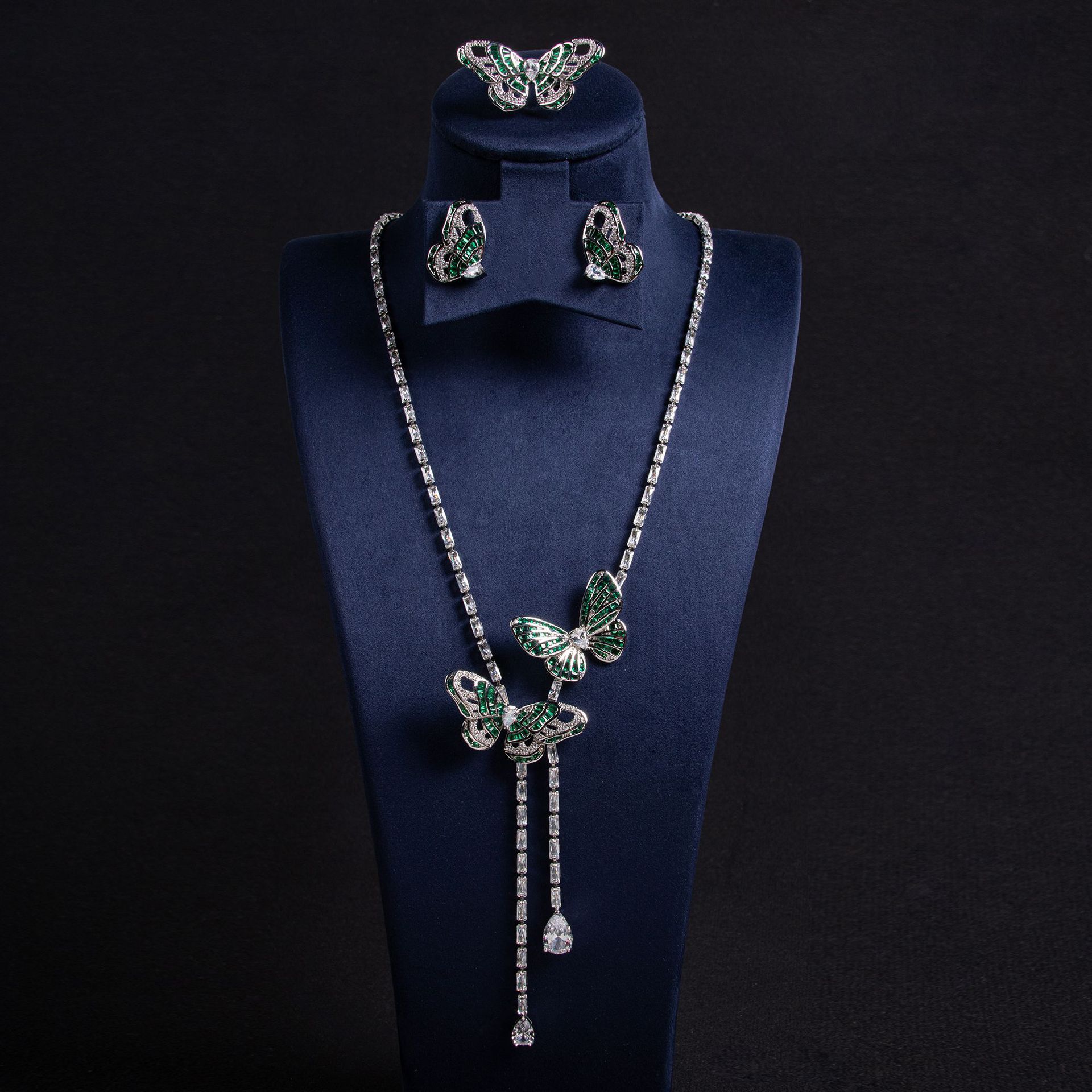 Wholesale of the new cross-border Xiaohongshu super Fairy butterfly tassel necklace with a light luxury feel, Butterfly Fairy long earrings set details Picture