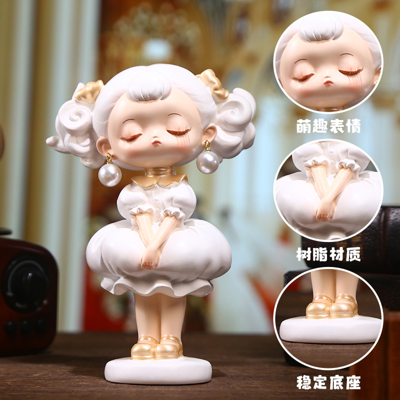 Pearl Girl Lustrous ornaments, resin dolls, trendy toys, cute desktop decorative ornaments, doll wholesale Application Scenario