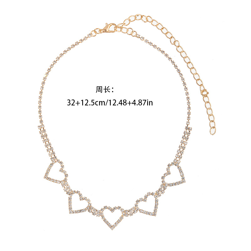 Factory direct sales of export accessories, heart-shaped diamond necklace, Amazon bestseller, simple and versatile daily jewelry, full diamond shiny necklace Application Scenario