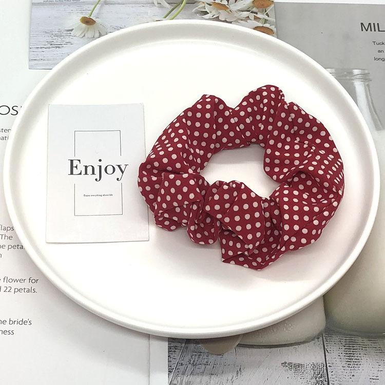 Korean style versatile polka dot pig intestine hair rings, student Internet celebrity mom hair accessories, two-yuan store street stall, selling well details Picture