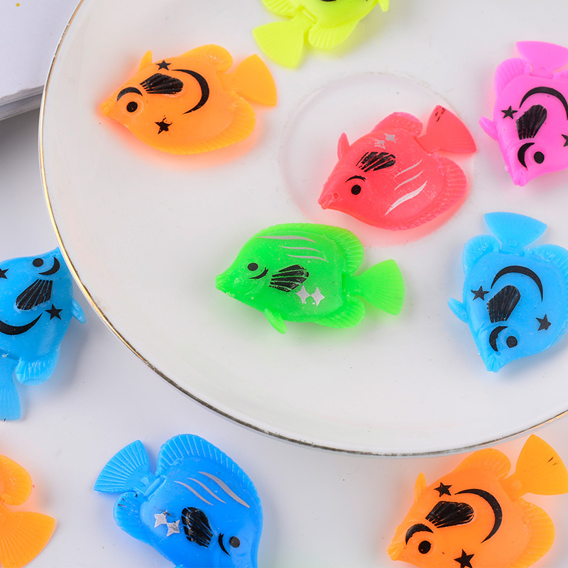 Simulated fish, water ball, fish tank decoration, floating on the water surface, gashapon accessories, colorful plastic, 3.5CM, playing fish, floating fish Specification image