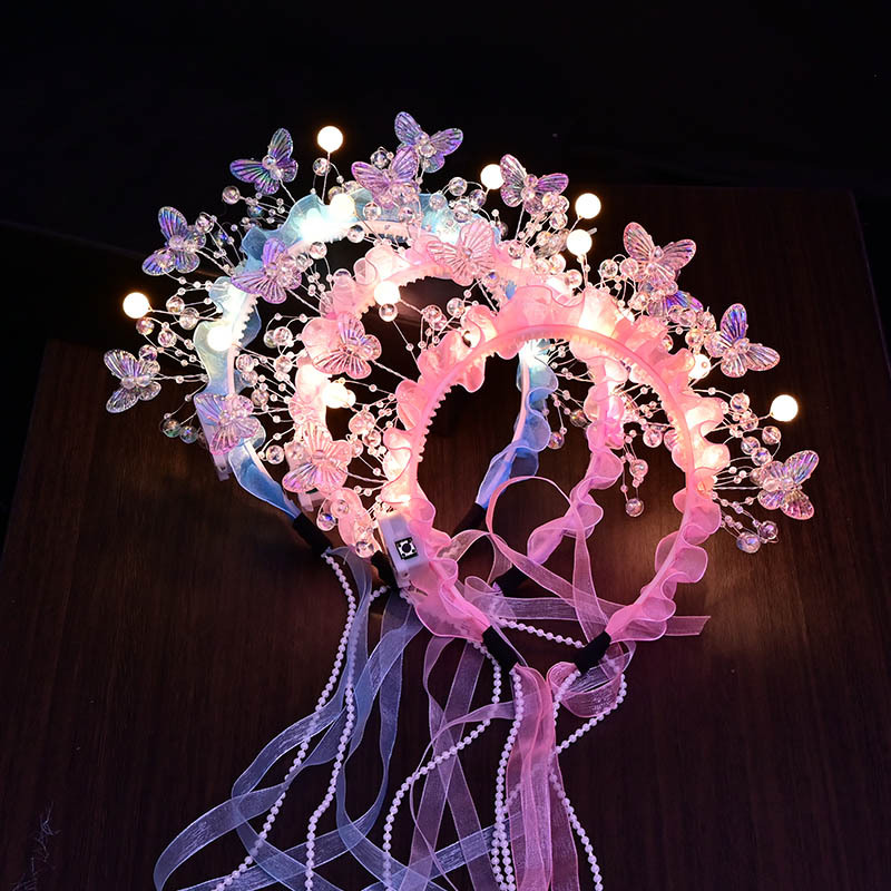 The new butterfly pearl hair band for spring and summer is a girlish forest-style hair band with a strong atmosphere and is specially designed for taking photos details Picture