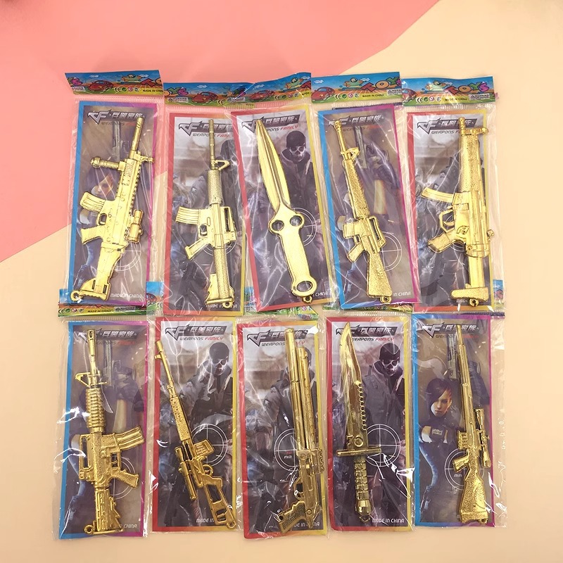 Children's plastic creative weapon models, boys' and girls' toy gifts, mini weapons, exquisite small gifts for kindergartens Application Scenario