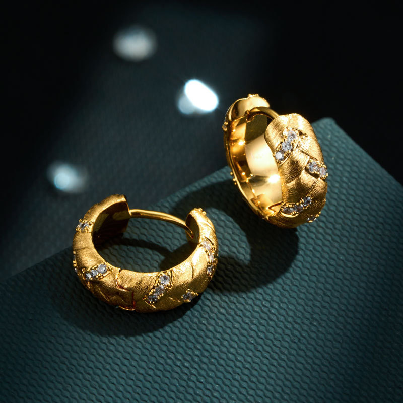 French light luxury diamond-patterned brushed earrings, copper alloy, real gold electroplated, slightly inlaid zircon, high-end earring for women