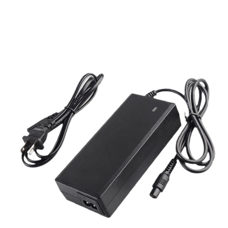 工厂各规格两轮儿童滑板车充电器通用平衡车漂移车充电器批发白底实物图