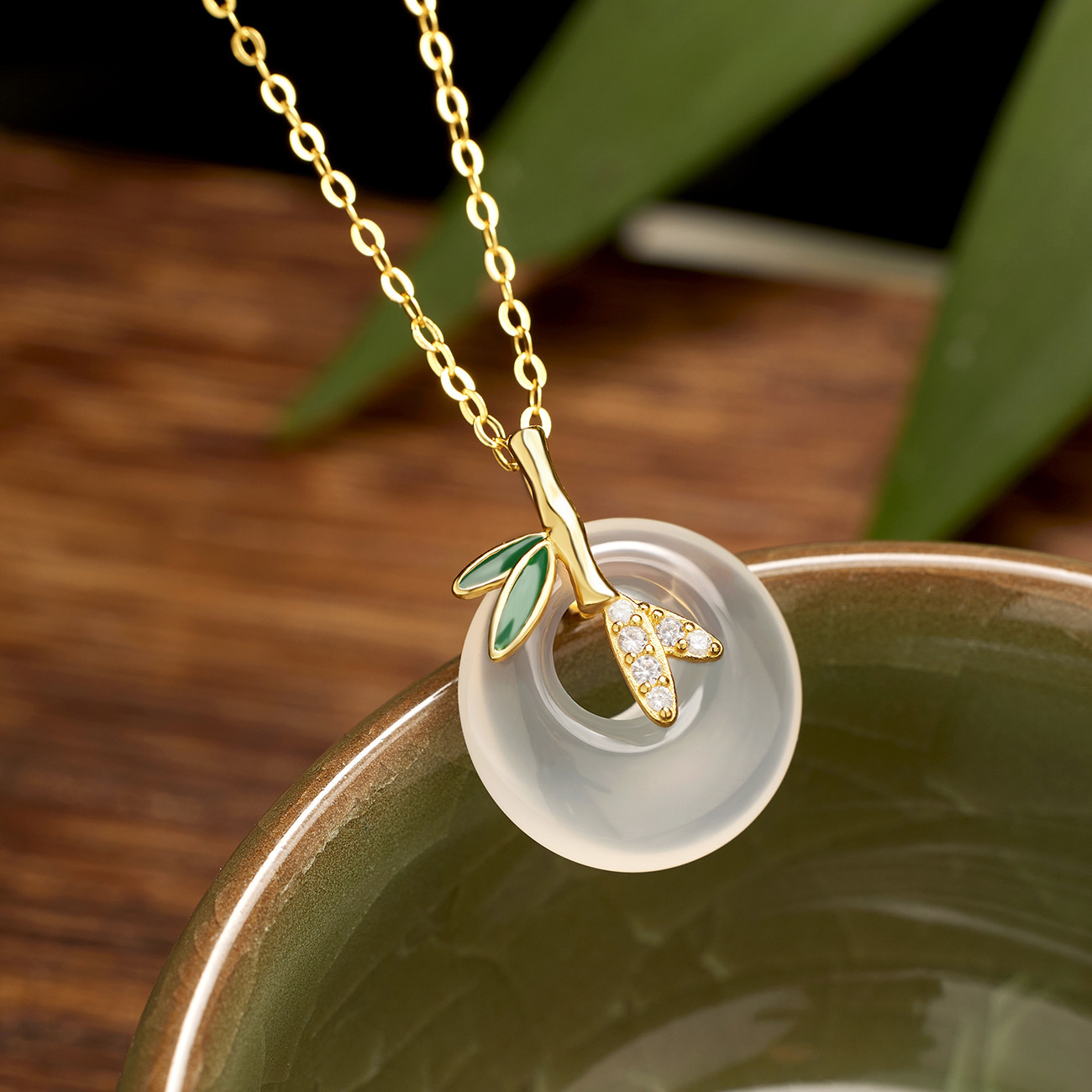 925 silver Chinese-style niche design, simple bamboo pendant collarbone chain, natural chalcedony peace pendant necklace for women Specification drawing
