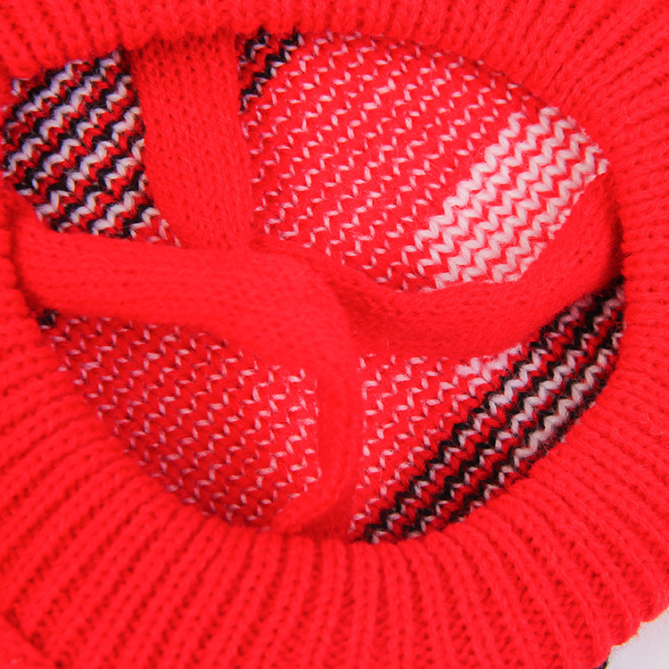 Factory direct sales of pet clothes for autumn and winter, Chihuahua and dog sweaters, British fashion and cool cat and dog clothing Specification image