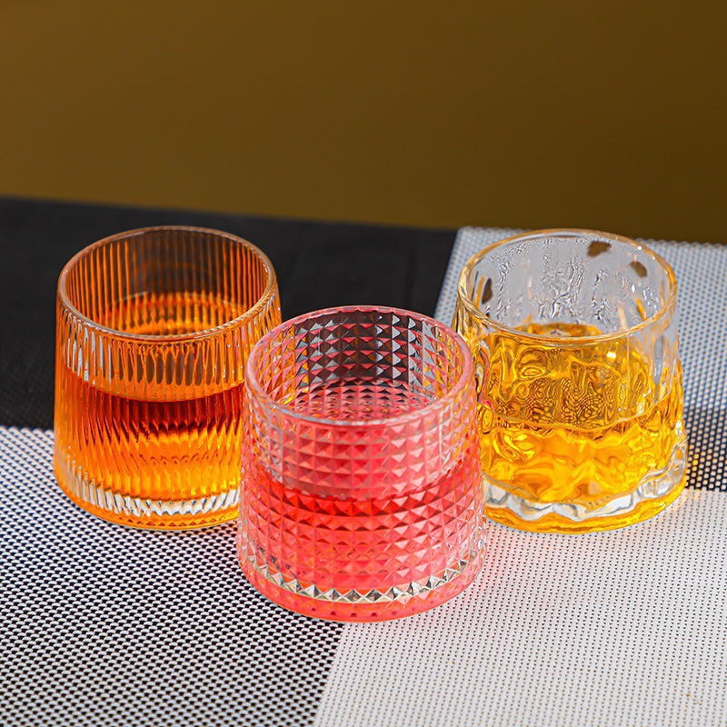 Wholesale creative whisky cups, household water cups, glass cups, foreign wine glasses, hammer-patterned cups, large-mouthed bars details Picture