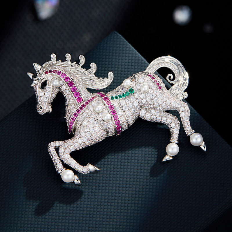 The Year of the Horse brings good luck. Light luxury zirconium galloping horse brooch, copper alloy real gold electroplated hook, dual-purpose zodiac horse brooch Application Scenario