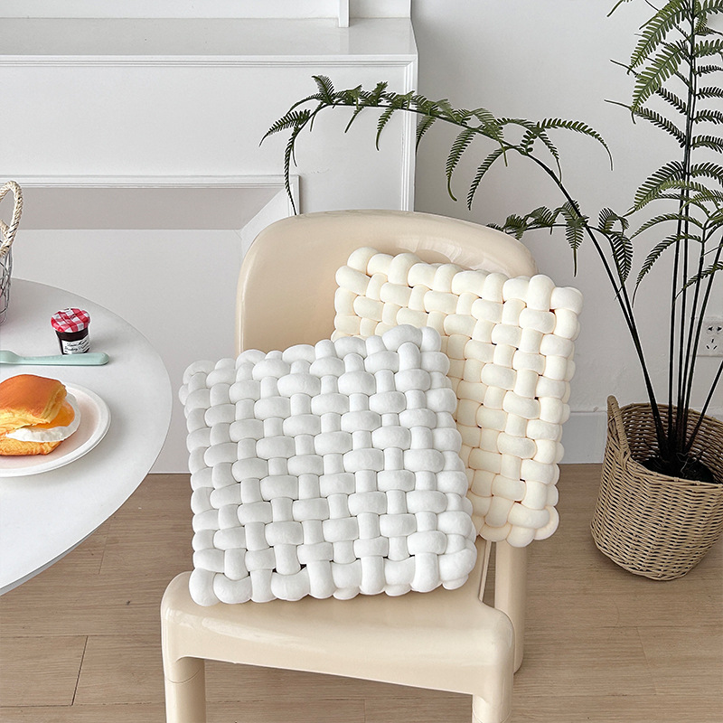 糖果色家居编织抱枕北欧ins风装饰打结沙发坐垫椅垫蒲团饼干靠垫