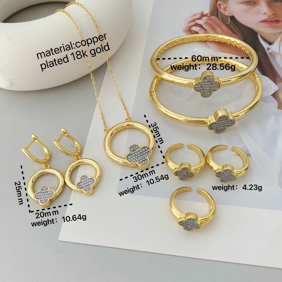 A simple, trendy and niche design multi-piece set with a minimalist and fashionable Japanese and Korean style four-leaf clover ring for women Specification image