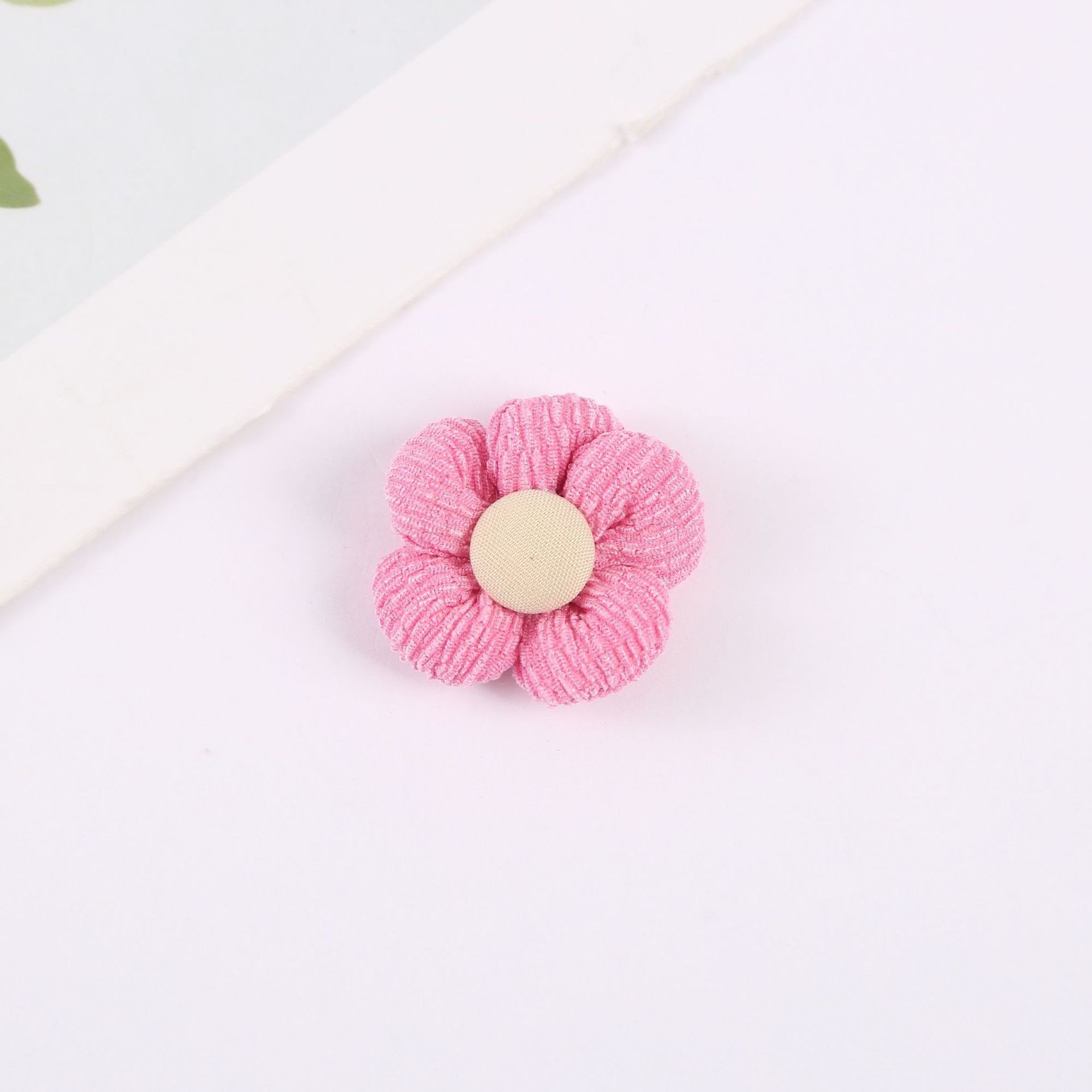 Pleated, colorful five-petal flower, fresh and simple Korean-style DIY shoes, hats, headwear, clothing, socks, bags, bows, clothing accessories Specification image