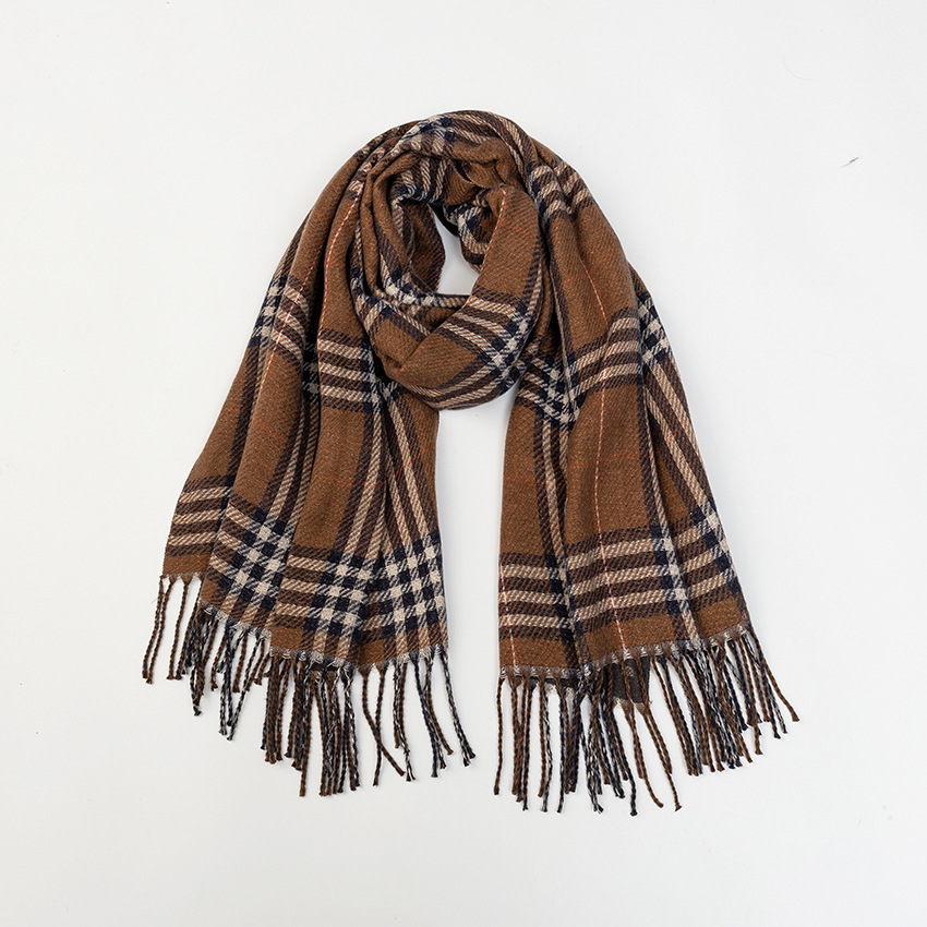 A new Korean version of the versatile CC jacquard style autumn and winter checkered double-sided warm faux cashmere tassel scarf for women Application Scenario
