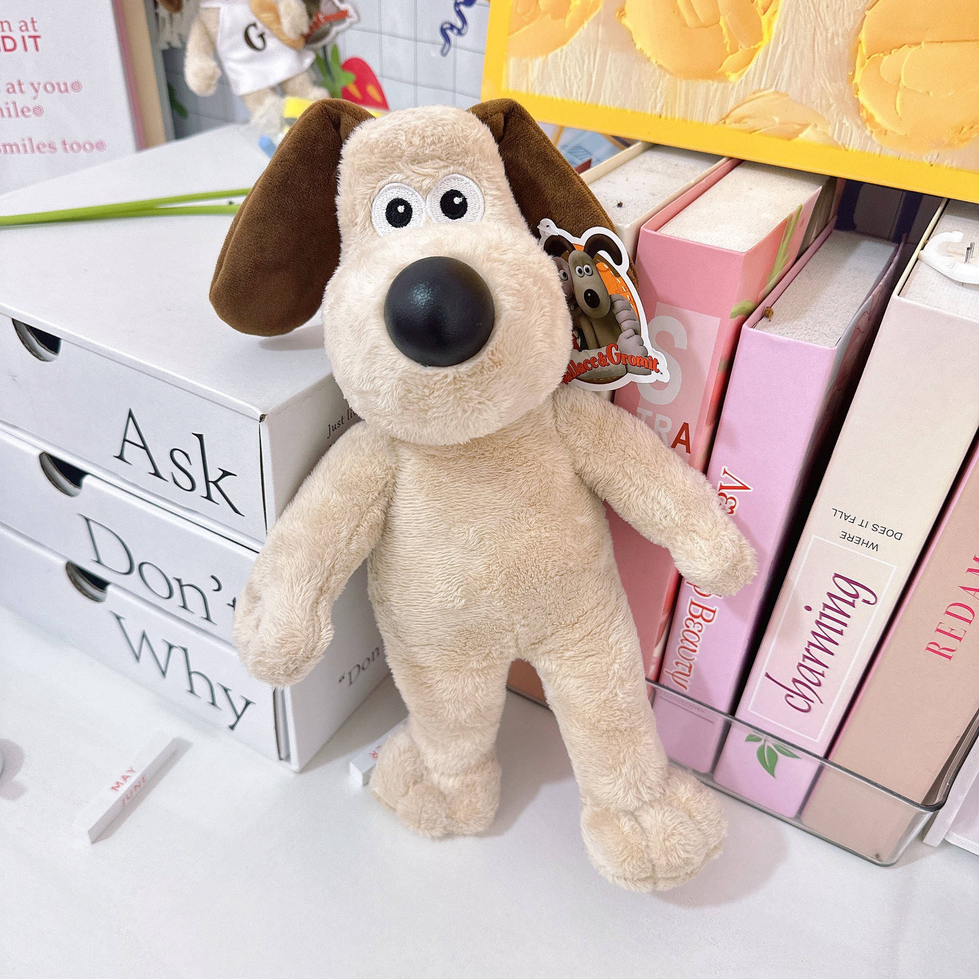 Authentic British Super Invincible Master Dog Pilot plush keychain plush toy, hanging doll, birthday gift details Picture