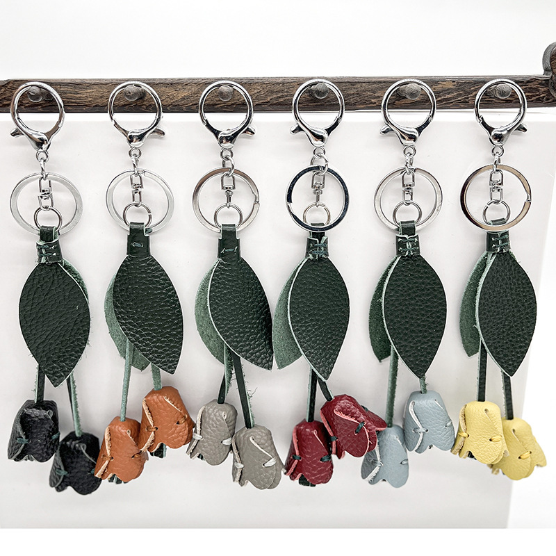 新款小清新郁金香真皮钥匙扣包包挂件甜美百搭个性配饰礼品小包