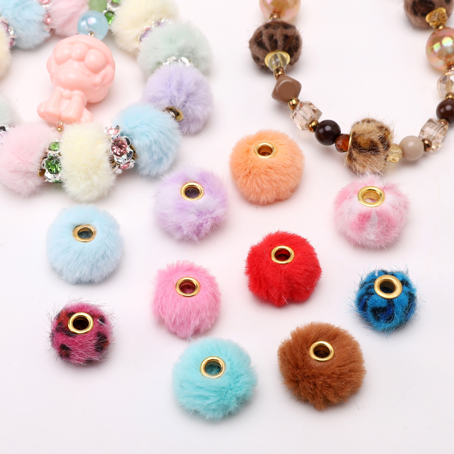 Winter through-hole plush balls, rabbit fur imitation beads, diy bracelet, mobile phone chain, keychain accessories, loose beads Specification image