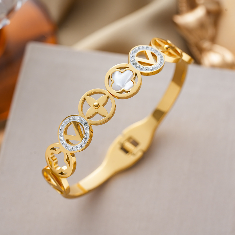 欧美跨境热卖镶钻钛钢手镯女高级气质不锈钢开口手环手饰品不掉色