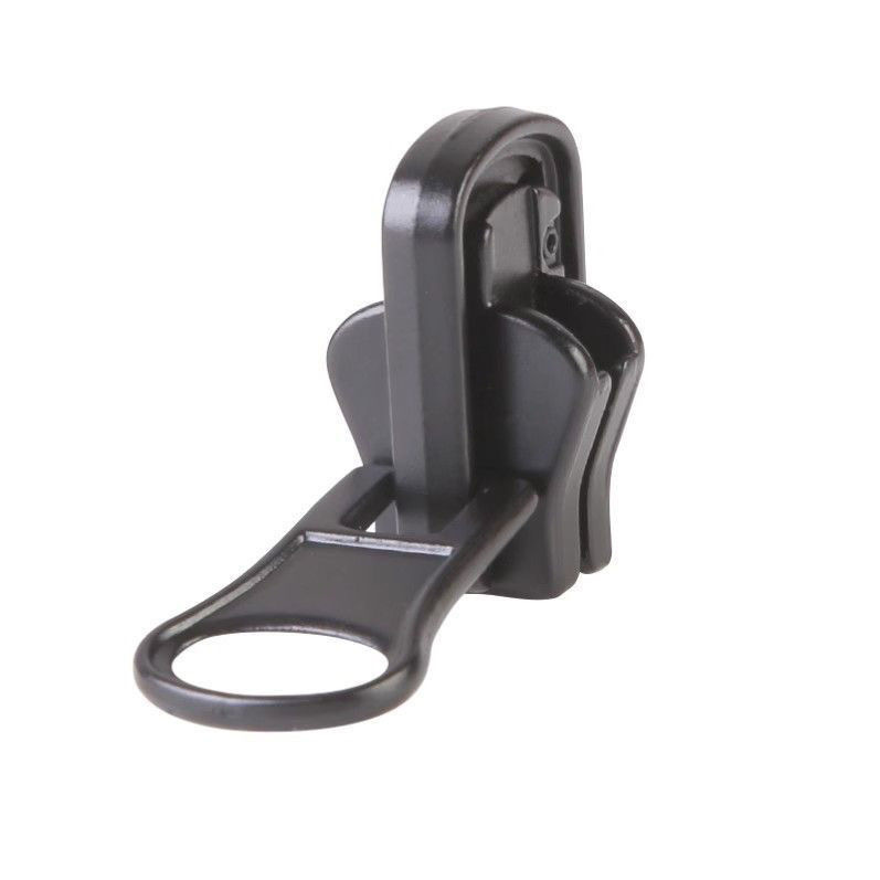 Special rotating head for No. 5 and No. 7 nylon zippers, waterproof and reversible nylon double-sided clothing pull head, resin rotating head Application Scenario