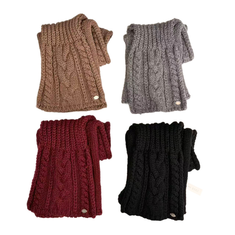 For autumn and winter, pair a Korean-style wool blend scarf with a short twisted scarf and a warm knitted woolen scarf for women Item Picture