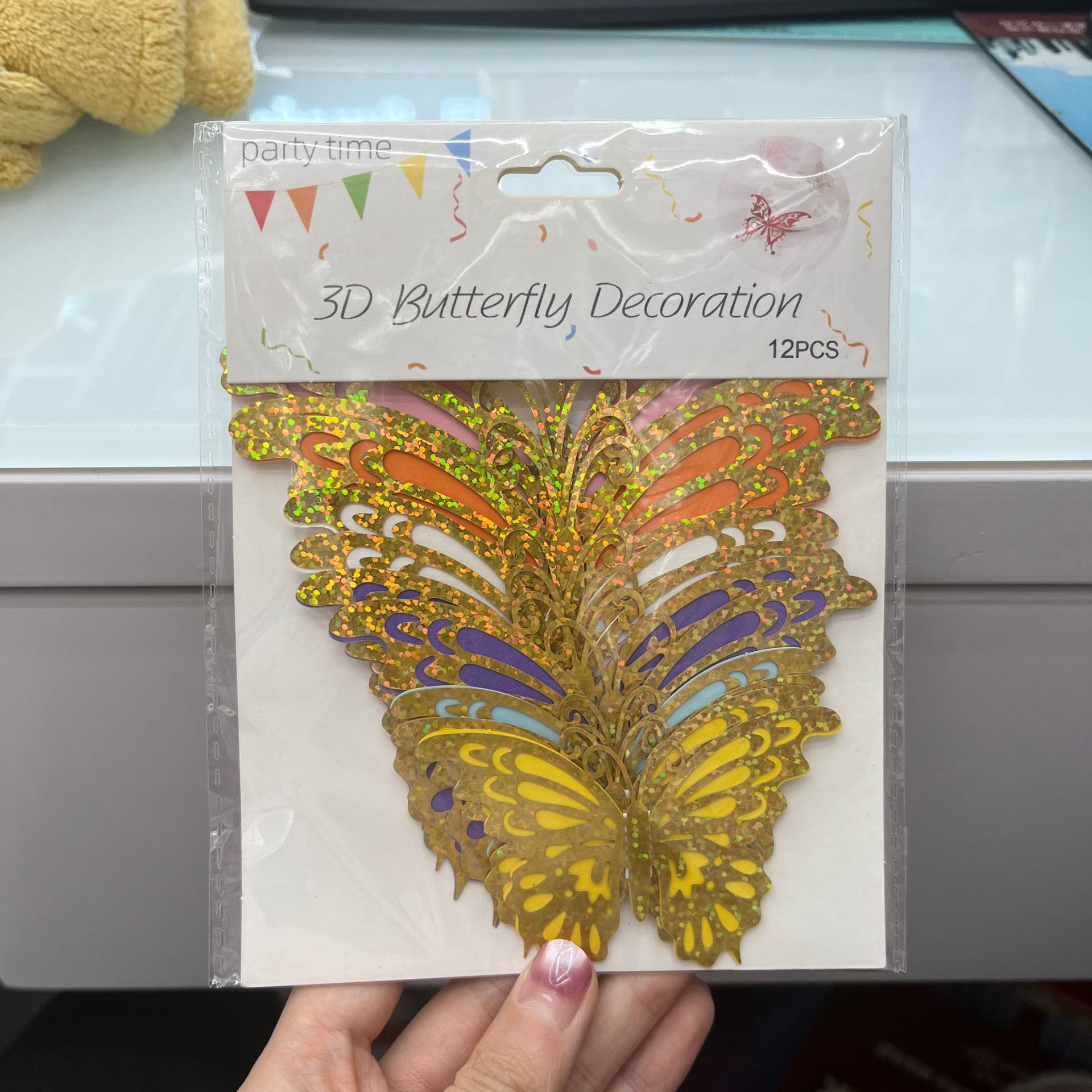 Cross-border spring party decoration, Alice in Wonderland butterfly stickers, children's birthday and wedding wall stickers Application Scenario