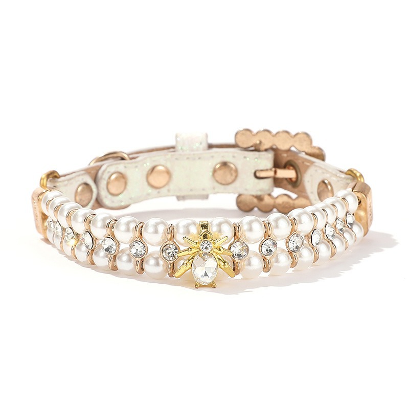 A variety of pet collars, floral pattern pet accessories, pet ornaments, pet necklaces, and bell decorative items are available for selection Item Picture