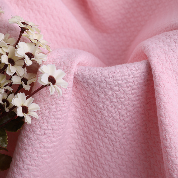 We have 32s weft knitted polyester jacquard knitted fabric and elastic knitted air layer baby and children's fabric in stock Specification image