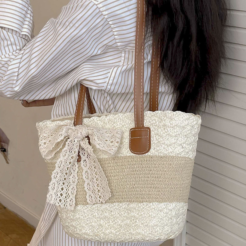 Cross-Border Straw Woven Bag, Large-Capacity New Woven Bag, Simple Straw Woven Handbag, Single-Shoulder Vacation Cotton Rope Commuting Tote Women's Bag, Handcrafted Straw Woven Bag Application Scenario