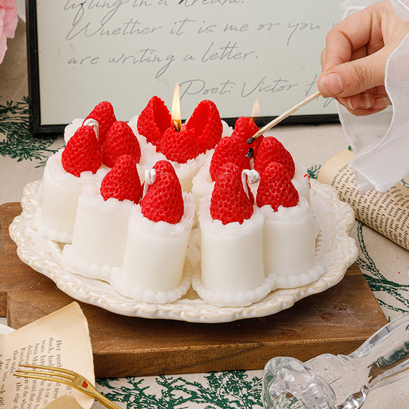 《恰好心动》少女礼物卧室裱花奶油草莓蛋糕香薰蜡烛韩国ins女生
