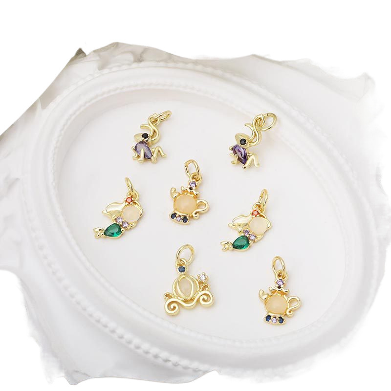 Innovative design DIY copper micro-inlay pendant bracelets, necklaces, earrings, keychains and other accessories are versatile and high-end, plated with 18k gold Item Picture