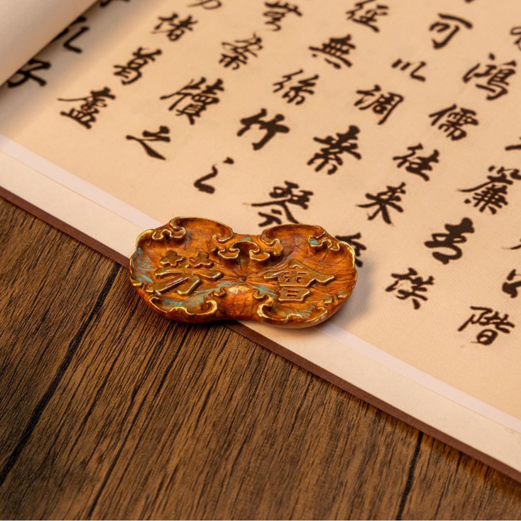 In Zhongtang, the fridge magnets are of Chinese elegance, solemnity and simplicity. They are wholesale from the source factory with favorable prices and are in stock for quick delivery details Picture