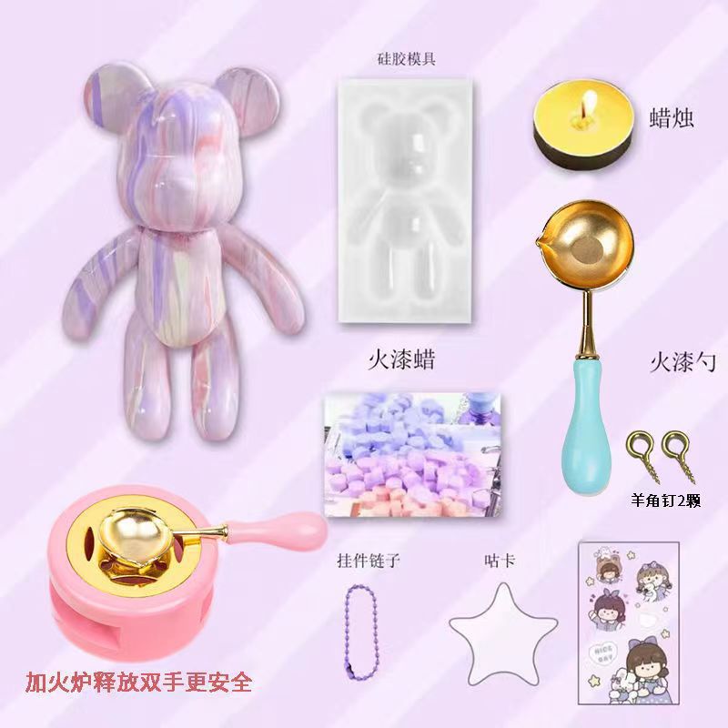 Handmade diy paint violent bear keychain, paint fluid bear Guka keychain accessory, creative little bear pendant full figure