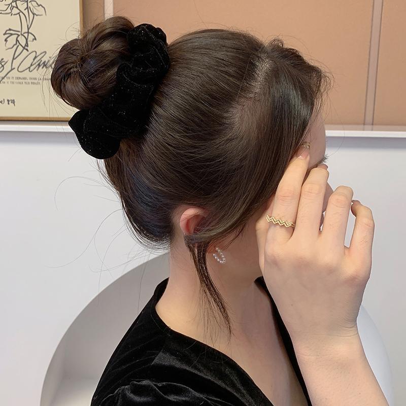 New velvet shiny silk large intestine hair band, autumn and winter bun hair tie, high elasticity hair tie at the back of the head, hair band for women details Picture