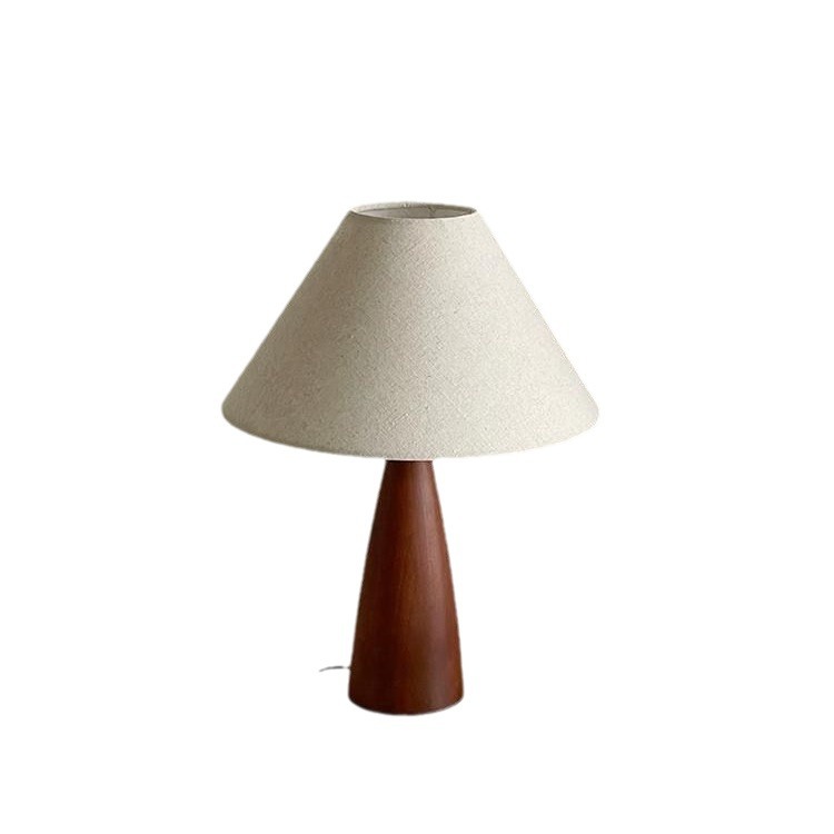 Chinese-style table lamp, simple American retro, European texture, new Chinese bedside lamp, bedroom and living room, modern and high-end feel Item Picture