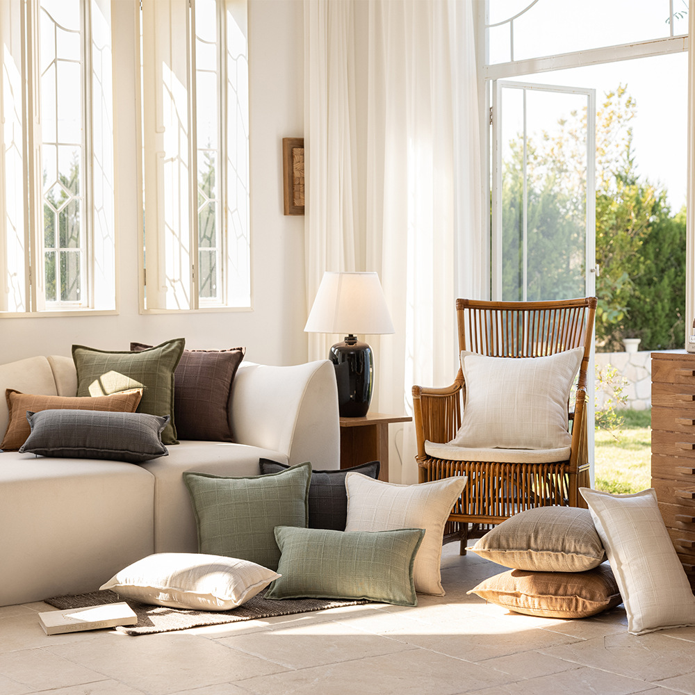 Cross-border minimalist style autumn and winter solid color polyester double-sided jacquard checkered home cushion Headboard sofa pillowcase