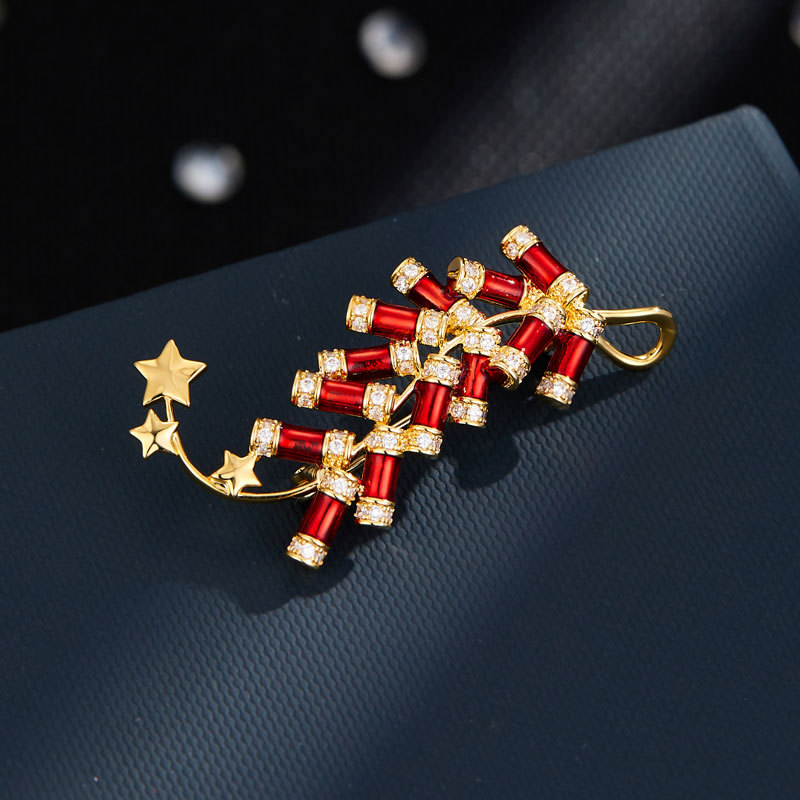 Chinese-style festive red firecracker brooch, New Year's creative pins, gifts, souvenirs, corsages and accessories