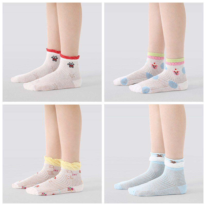 P008 Children's Socks Wholesale 2026 Spring/Summer Ultra-thin Pink Cute Rabbit Mesh Silk Stockings Plaid Girls' Socks Application Scenario