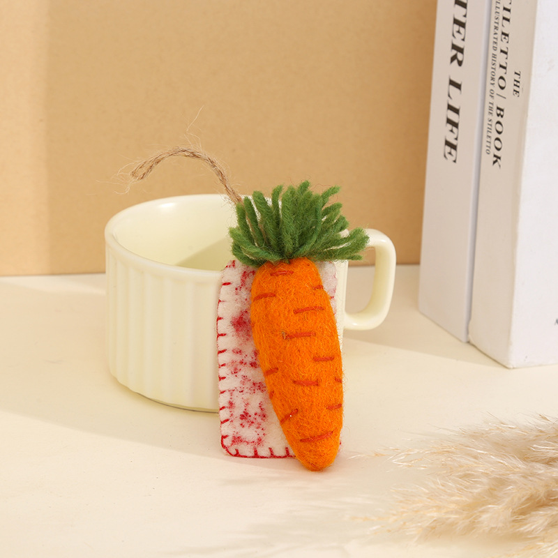 Handmade wool felt pendants, carrot bag pendants, car keychains, dolls, gift pendants, wholesale from manufacturers