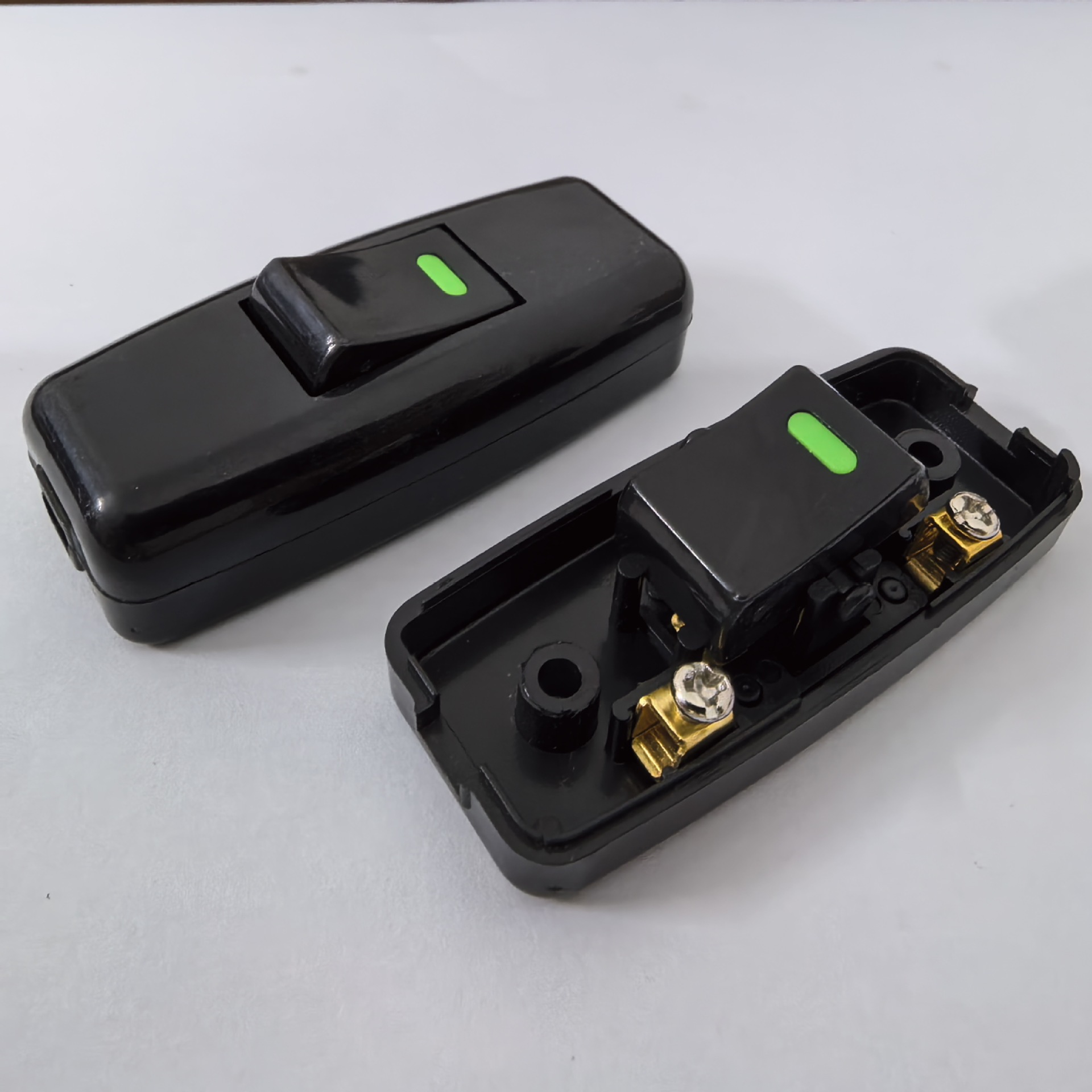 Wholesale of white headboard switch, high-power dual-outlet push-button switch, single-control wiring switch for table lamp details Picture