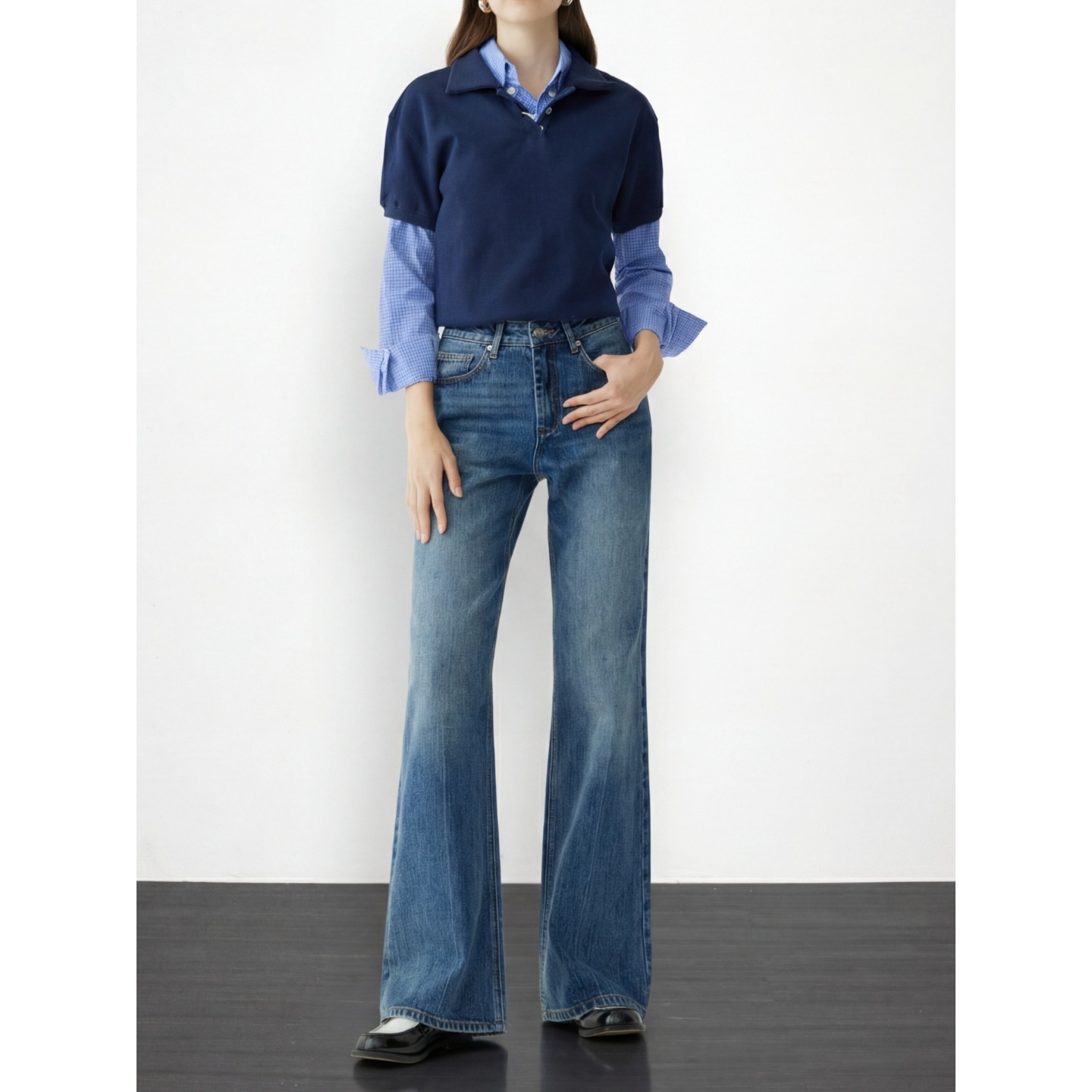 High-end, loose, non-leg-hugging, slightly flared jeans for women 2026 spring, high-waisted flared pants for women, narrow wide-leg pants Application Scenario